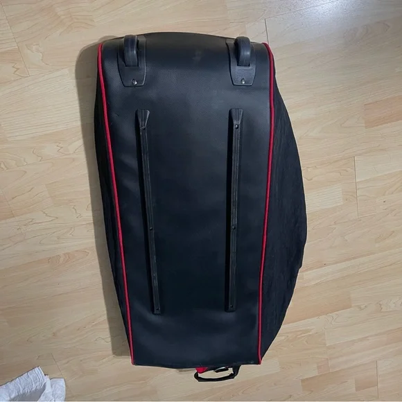 Vintage Marlboro Unlimited X Large Duffle Bag with Wheels ( 36X14*)